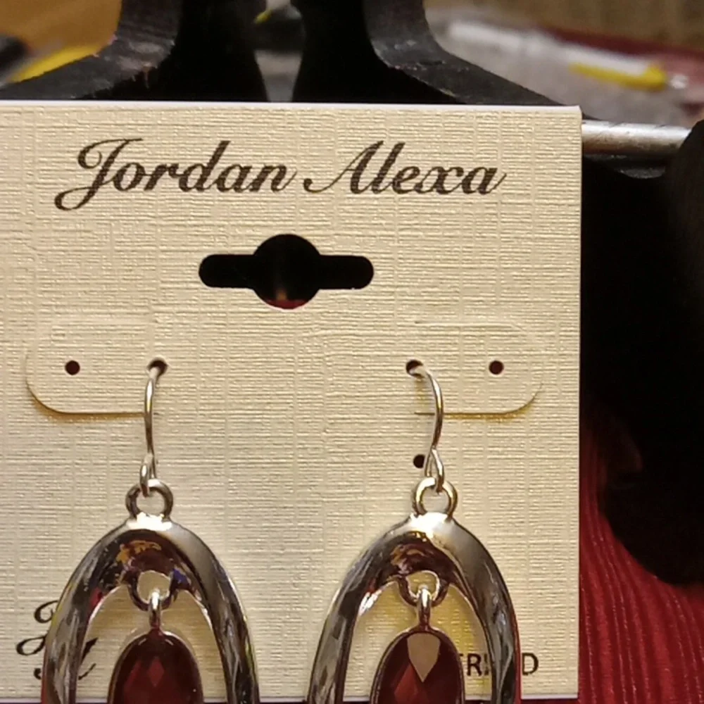 Earrings - Picture 2 of 5